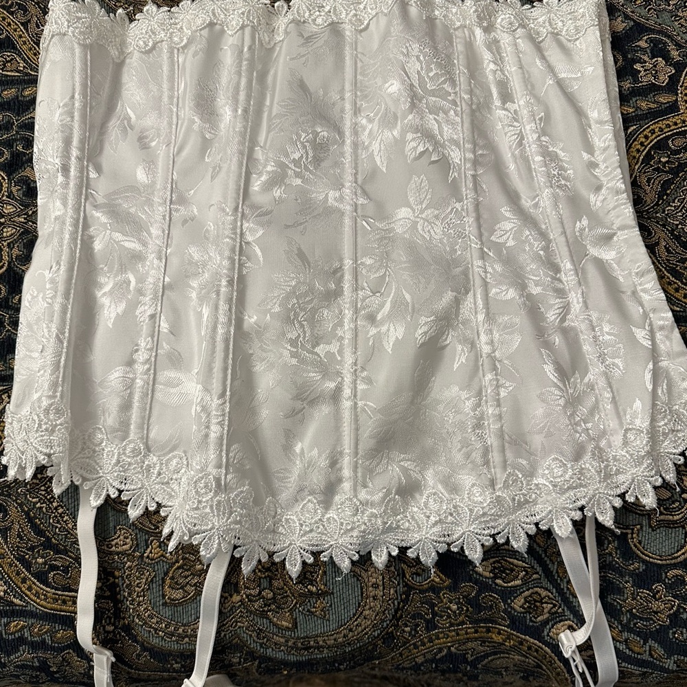 NEW White Lace Corset with panty